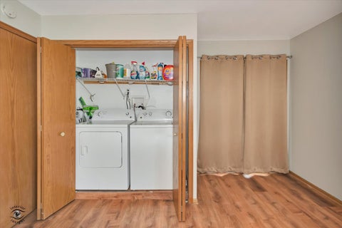 Tiny photo for 8001 S Lockwood Avenue, Burbank, IL 60459 (MLS # 12734541)