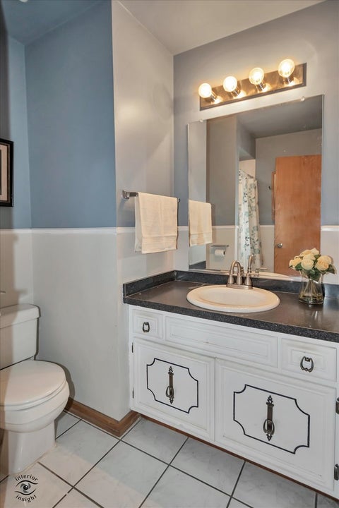 Tiny photo for 8001 S Lockwood Avenue, Burbank, IL 60459 (MLS # 12734541)