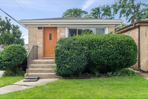 Photo of 7101 W Devon Avenue, Chicago, IL 60631 (MLS # 12752609)