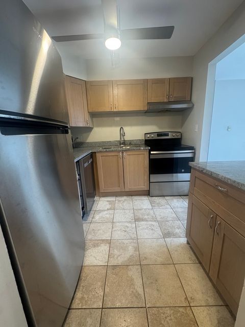 Tiny photo for 1936 W Canal Street #2B, Blue Island, IL 60406 (MLS # 12605583)