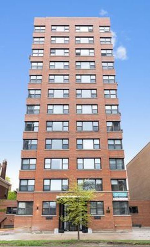5858 N SHERIDAN Road 207 Chicago IL 60660