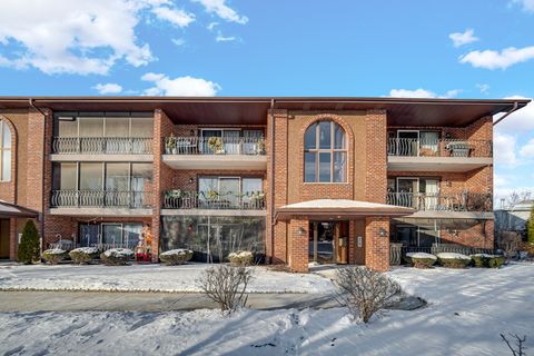 Photo of 8208 Cobblestone Drive #1B, Palos Hills, IL 60465 (MLS # 12557865)