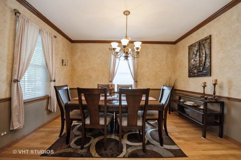 Tiny photo for 322 Parkstone Drive, Cary, IL 60013 (MLS # 12413020)