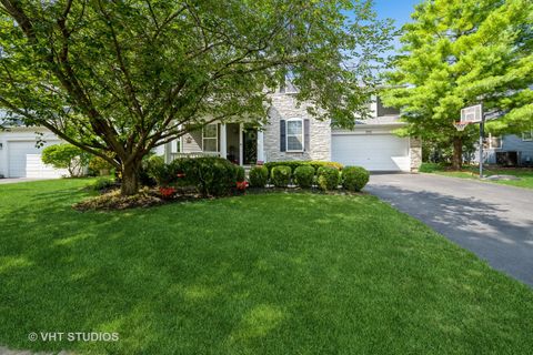 Tiny photo for 322 Parkstone Drive, Cary, IL 60013 (MLS # 12413020)