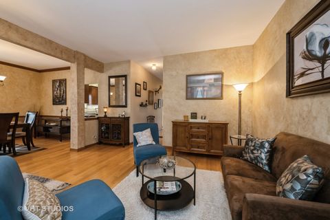 Tiny photo for 322 Parkstone Drive, Cary, IL 60013 (MLS # 12413020)