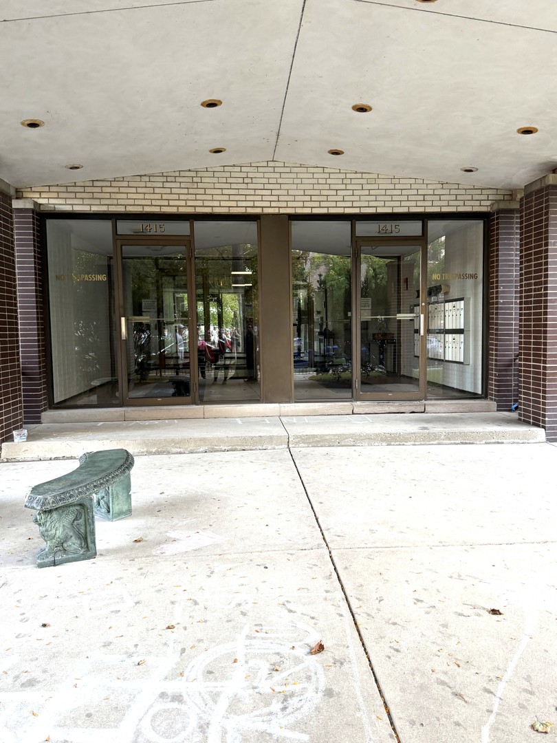 1415 W PRATT Boulevard 407