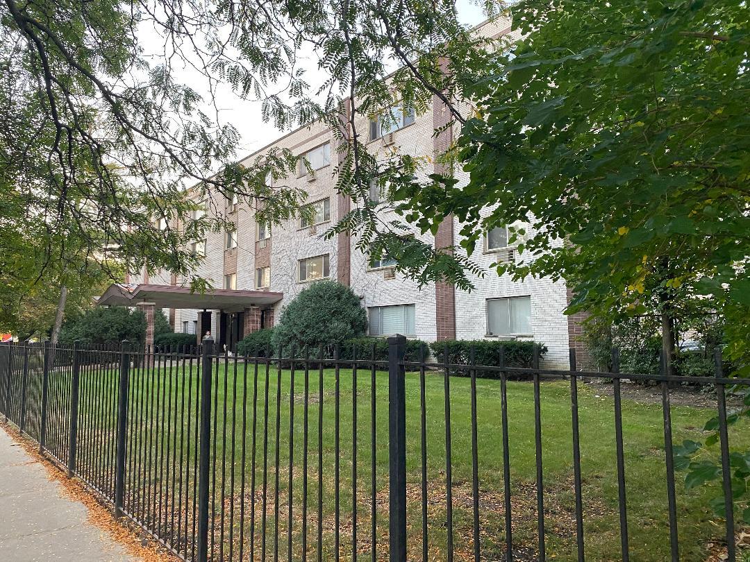 1415 W PRATT Boulevard 407