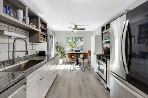 Tiny photo for 275 Wilmette Court #A2, Schaumburg, IL 60193 (MLS # 12645847)