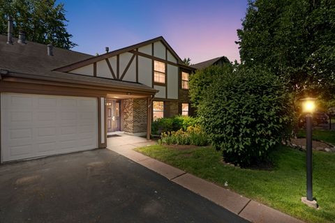 Photo of 275 Wilmette Court #A2, Schaumburg, IL 60193 (MLS # 12645847)