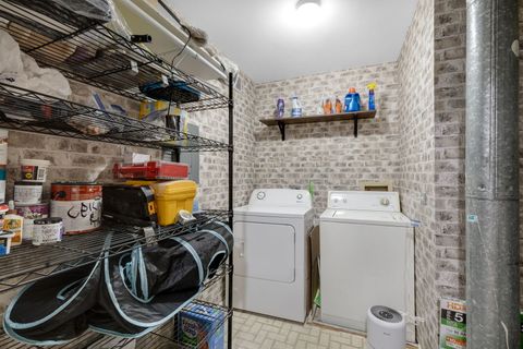 Tiny photo for 275 Wilmette Court #A2, Schaumburg, IL 60193 (MLS # 12645847)