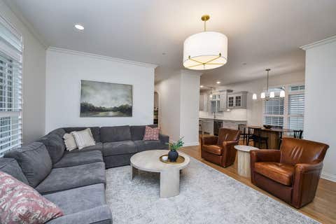 Tiny photo for 798 Highview Avenue, Glen Ellyn, IL 60137 (MLS # 12731369)
