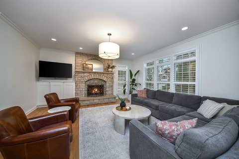 Tiny photo for 798 Highview Avenue, Glen Ellyn, IL 60137 (MLS # 12731369)