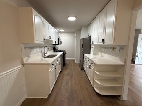 Tiny photo for 901 Gael Drive #B, Joliet, IL 60435 (MLS # 12508054)