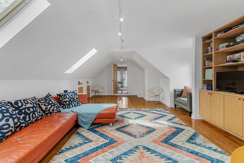 Tiny photo for 6714 N Ionia Avenue, Chicago, IL 60646 (MLS # 12615995)