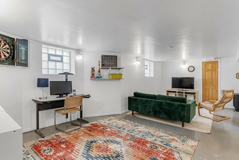 Tiny photo for 6714 N Ionia Avenue, Chicago, IL 60646 (MLS # 12615995)