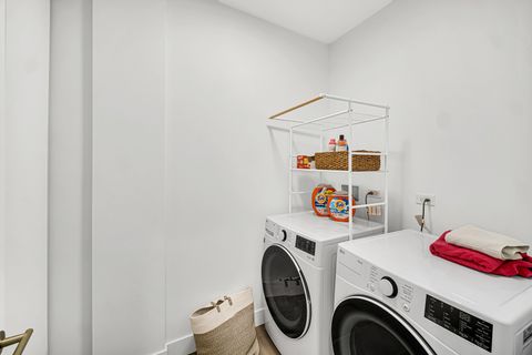 Tiny photo for 323 S Racine Avenue #5A, Chicago, IL 60607 (MLS # 12490374)