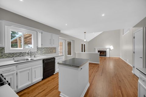 Tiny photo for 207 N Canyon Drive, Bolingbrook, IL 60490 (MLS # 12457315)