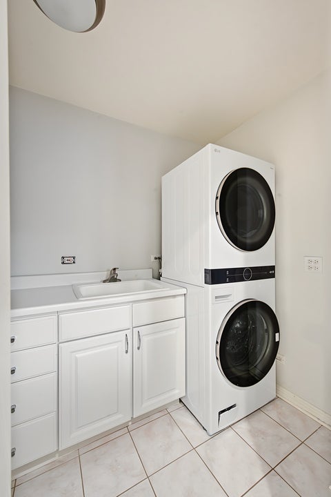 Tiny photo for 4700 N Chester Avenue, Chicago, IL 60656 (MLS # 12768699)