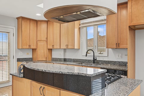 Tiny photo for 4700 N Chester Avenue, Chicago, IL 60656 (MLS # 12768699)