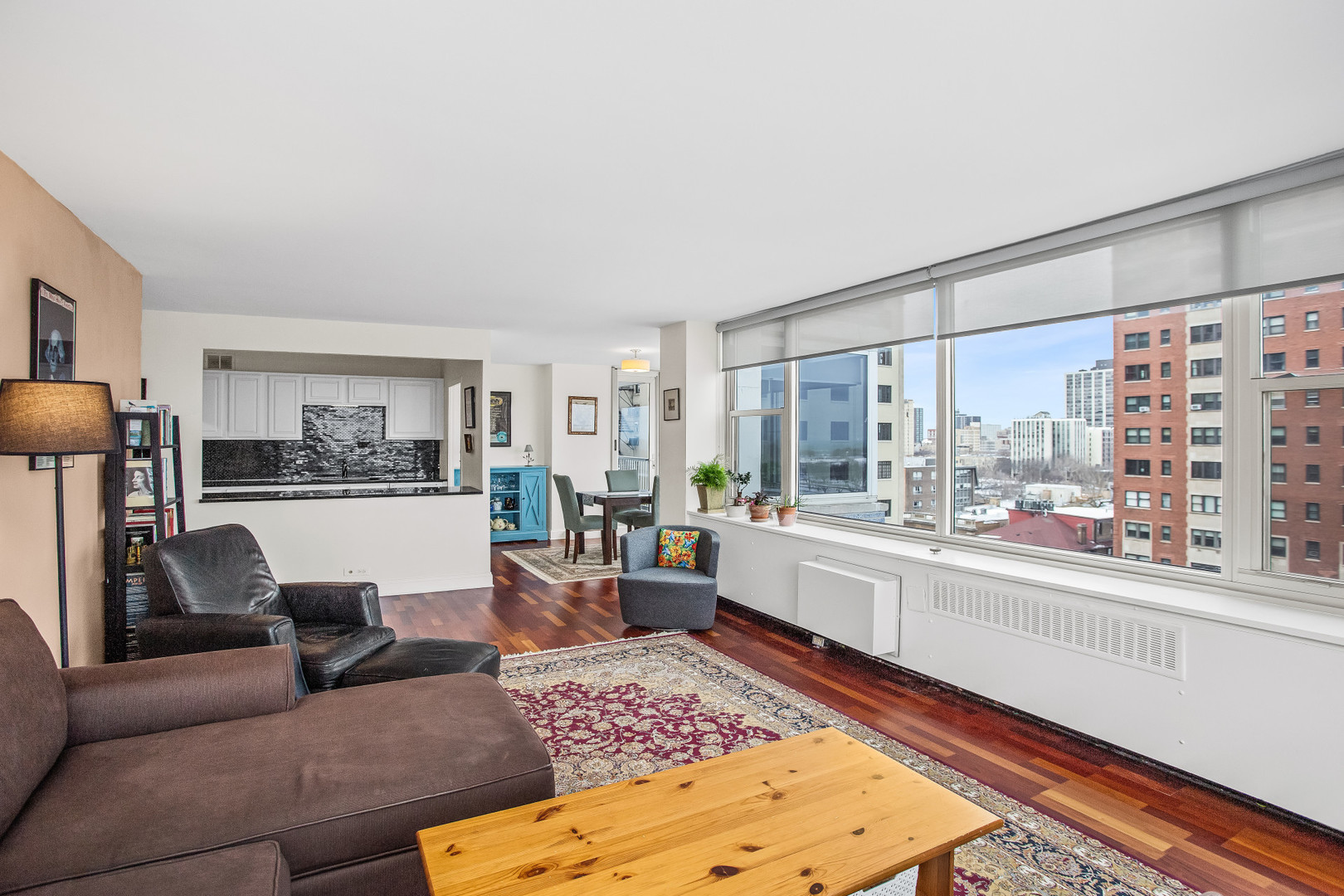 4250 N MARINE Drive 922