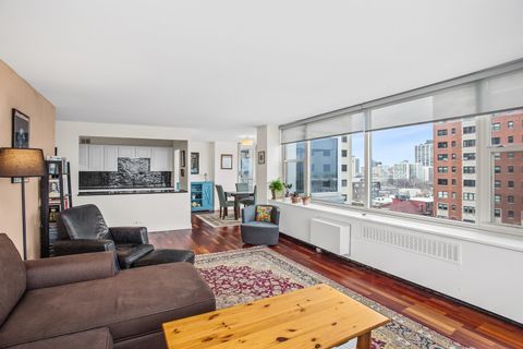 Tiny photo for 4250 N MARINE Drive #922, Chicago, IL 60613 (MLS # 12565516)