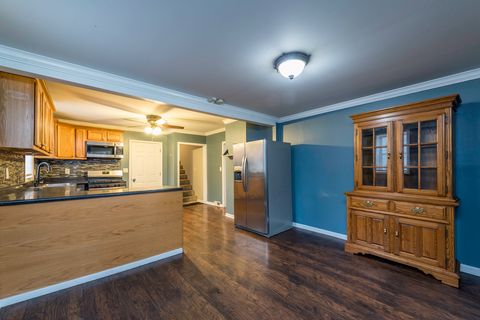 Tiny photo for 917 N Linden Avenue, Waukegan, IL 60085 (MLS # 12493793)