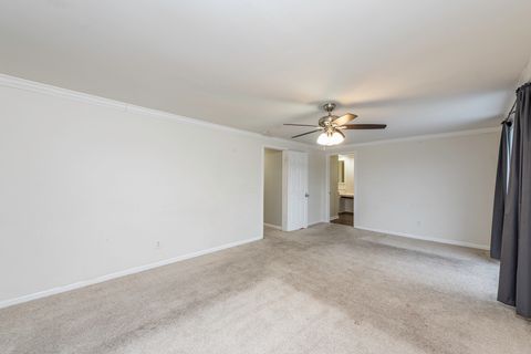 Tiny photo for 917 N Linden Avenue, Waukegan, IL 60085 (MLS # 12493793)