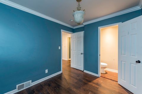 Tiny photo for 917 N Linden Avenue, Waukegan, IL 60085 (MLS # 12493793)