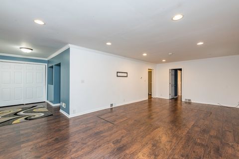 Tiny photo for 917 N Linden Avenue, Waukegan, IL 60085 (MLS # 12493793)