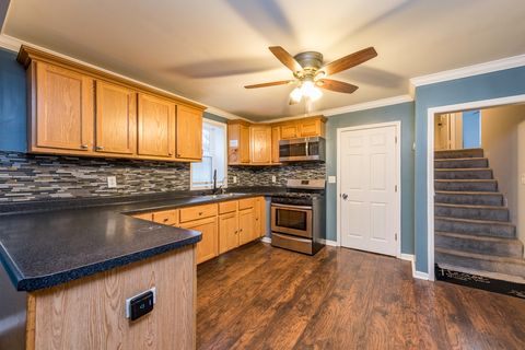 Tiny photo for 917 N Linden Avenue, Waukegan, IL 60085 (MLS # 12493793)