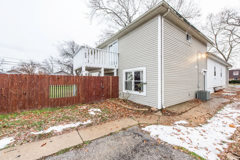 Tiny photo for 917 N Linden Avenue, Waukegan, IL 60085 (MLS # 12493793)
