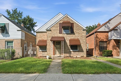 Photo of 8412 S Seeley Avenue, Chicago, IL 60620 (MLS # 12750006)