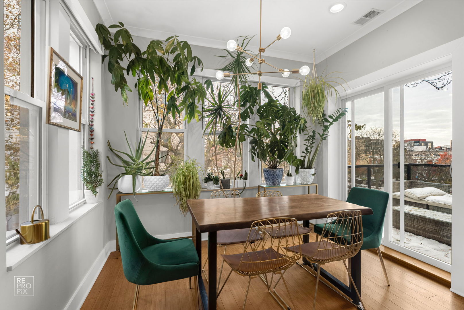 2052 N Campbell Avenue 3E