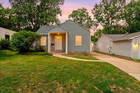 Tiny photo for 305 S Fair Street, Champaign, IL 61821 (MLS # 12653641)