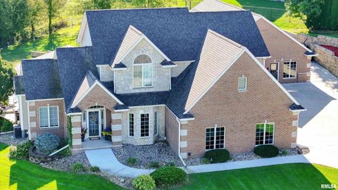 Tiny photo for 539 34TH Avenue N, Clinton, IA 52732 (MLS # QC4259227)