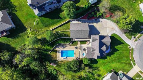 Tiny photo for 539 34TH Avenue N, Clinton, IA 52732 (MLS # QC4259227)