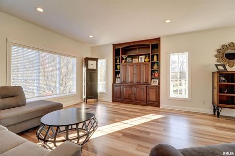 Tiny photo for 539 34TH Avenue N, Clinton, IA 52732 (MLS # QC4259227)