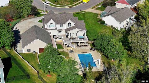 Tiny photo for 539 34TH Avenue N, Clinton, IA 52732 (MLS # QC4259227)