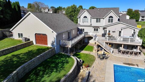 Tiny photo for 539 34TH Avenue N, Clinton, IA 52732 (MLS # QC4259227)