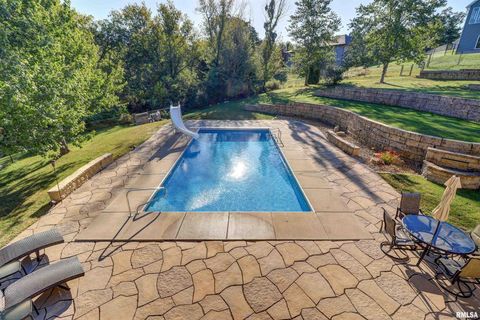 Tiny photo for 539 34TH Avenue N, Clinton, IA 52732 (MLS # QC4259227)