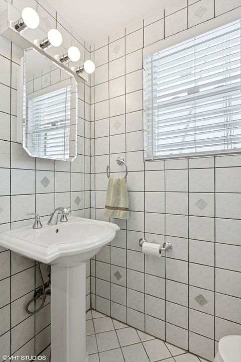 Tiny photo for 1513 W Highland Avenue, Chicago, IL 60660 (MLS # 12426294)