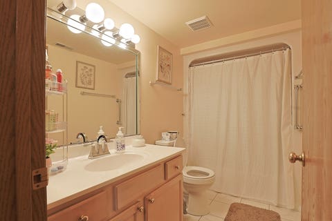 Tiny photo for 9510 S KOLMAR Avenue #212, Oak Lawn, IL 60453 (MLS # 12726921)