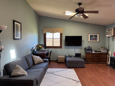 Tiny photo for 5 Cedar Court #18, Vernon Hills, IL 60061 (MLS # 12654458)