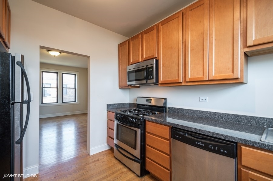 3507 N Racine Avenue 3E