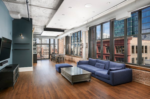 333 W HUBBARD Street 610-611