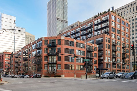 Photo of 333 W HUBBARD Street #610-611, Chicago, IL 60654 (MLS # 12753501)
