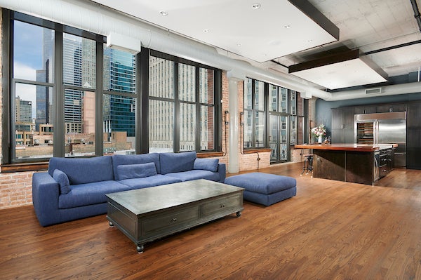 333 W HUBBARD Street 610-611
