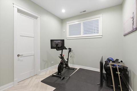 Tiny photo for 850 W Lill Avenue #1, Chicago, IL 60614 (MLS # 12549046)