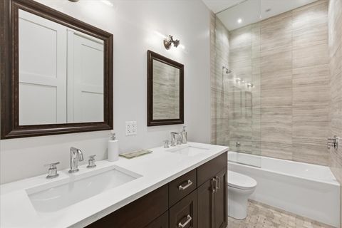 Tiny photo for 850 W Lill Avenue #1, Chicago, IL 60614 (MLS # 12549046)