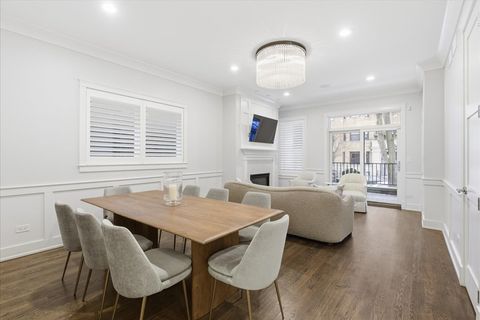 Tiny photo for 850 W Lill Avenue #1, Chicago, IL 60614 (MLS # 12549046)